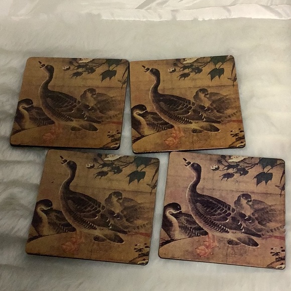 Vintage wooden Table Coaster set with Duck Nature Theme 4 Coasters - Picture 3 of 6